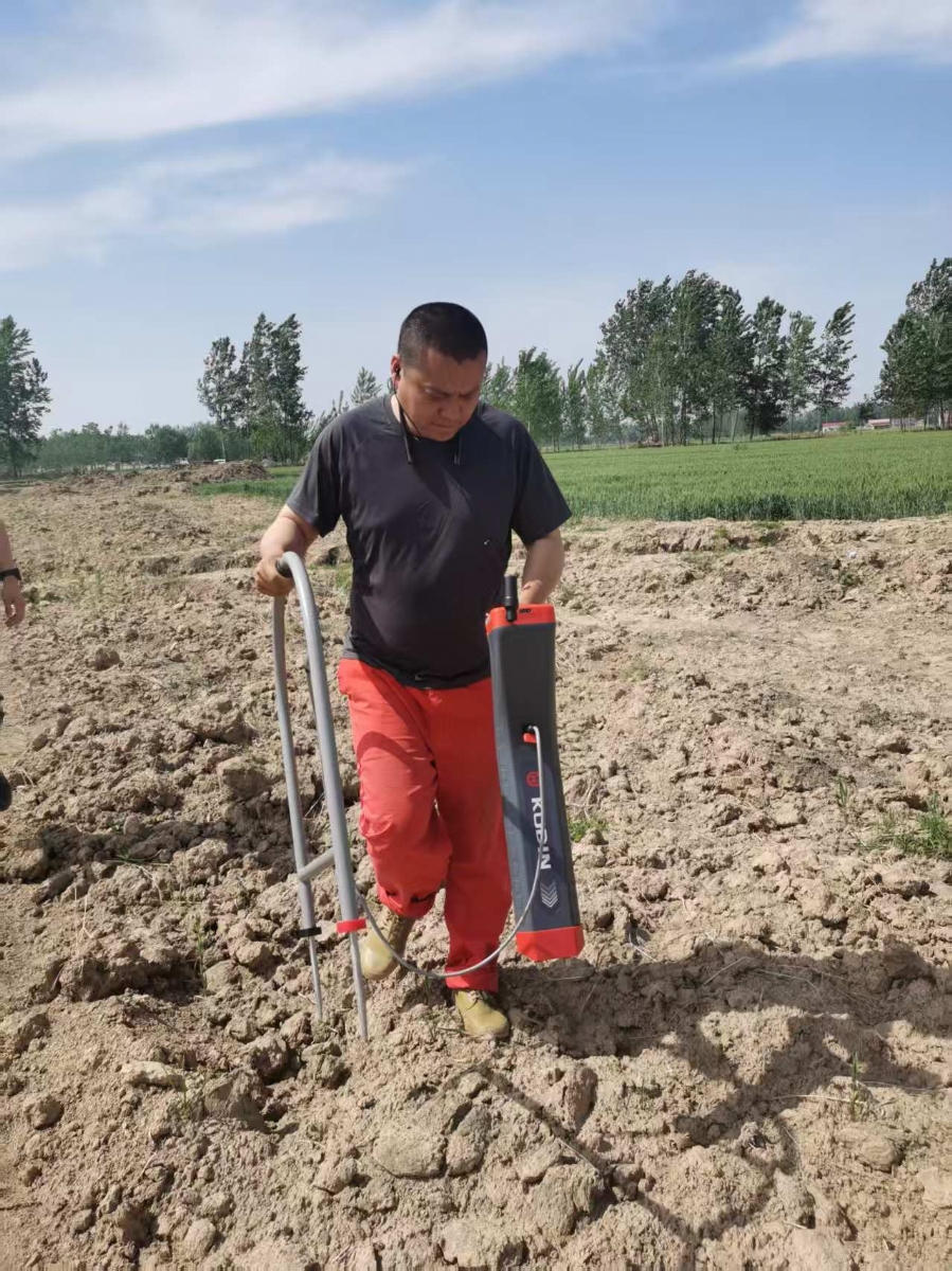 埋地管道檢漏儀使用現(xiàn)場